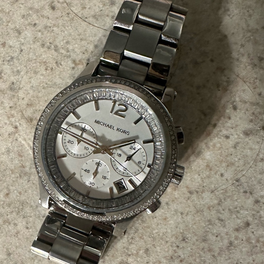 MK watch